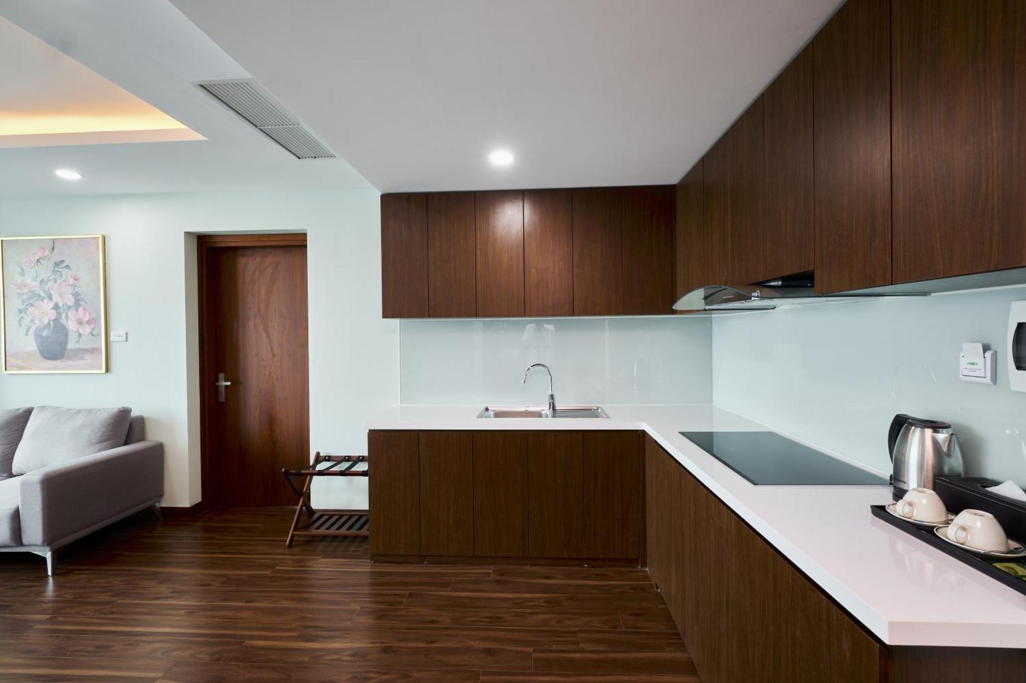Netland Westlake Legacy Suites Hanoi Exterior foto