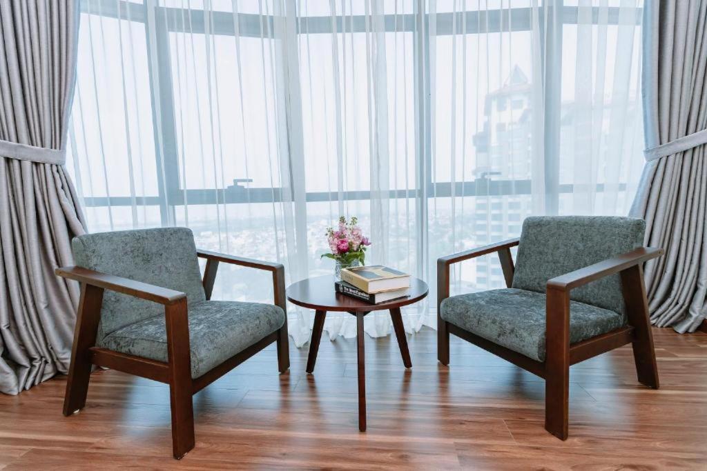 Netland Westlake Legacy Suites Hanoi Exterior foto